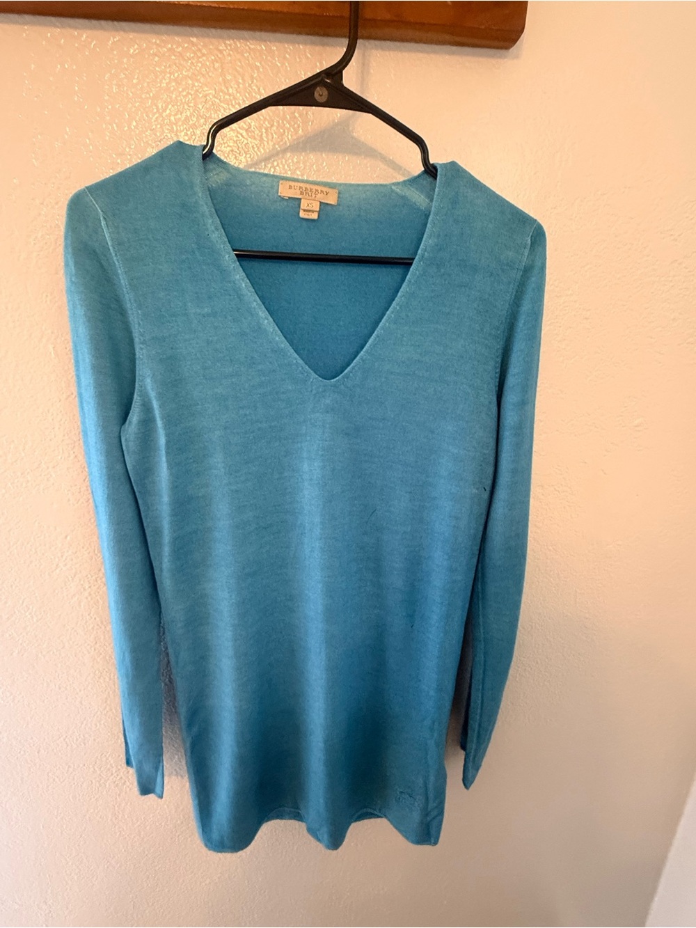 Burberry Women's Turquoise-Blue V-Neck Sweater